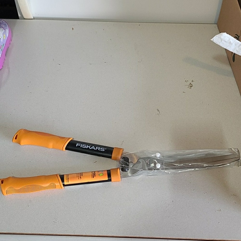 8" Fiskars Hedge Shears